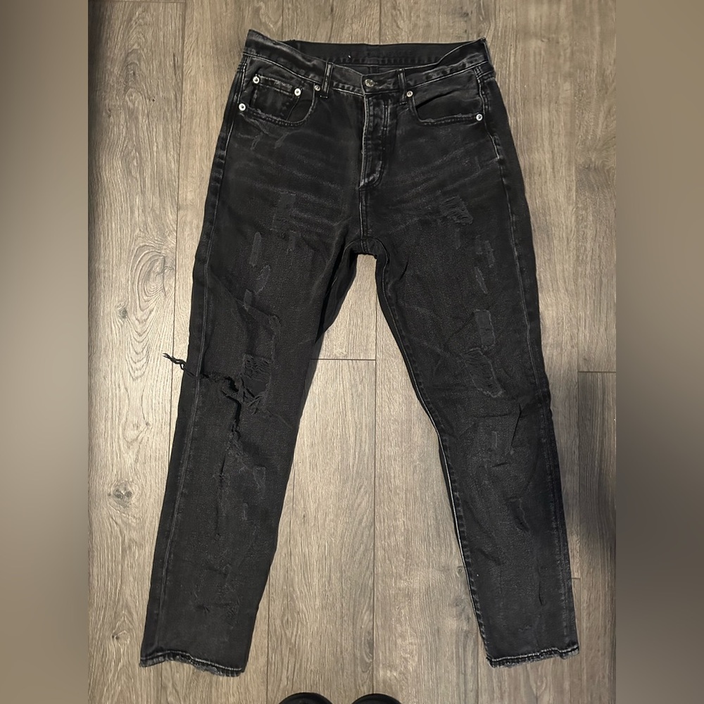 American Eagle Distressed High Rise Girlfriend
